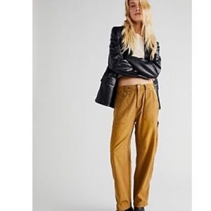 Free People Stay Awhile Carpenter Pants size 6 distress, it fits like size 8.